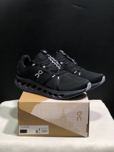 اون رانينغ كلاود سوفر اسود