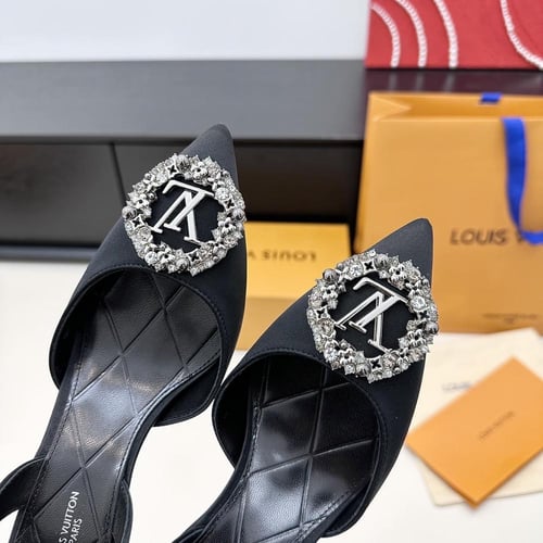 لويس فيتون كعب عالي أسود عصري