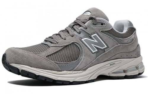 نيو بالانس 2002R رمادي غامق