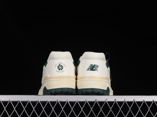 نيو بالانس 550 أبيض و أصفر