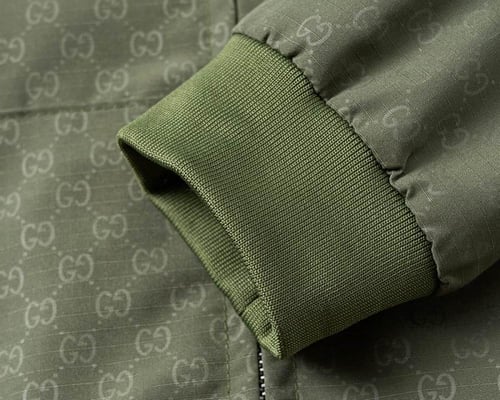 جاكيت غوتشي شبابي