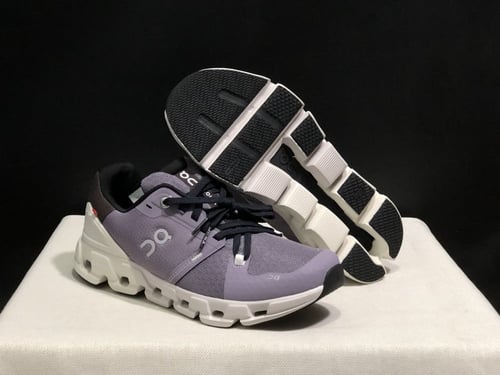 اون رانينغ كلاود فلاير لافاندر و ابيض