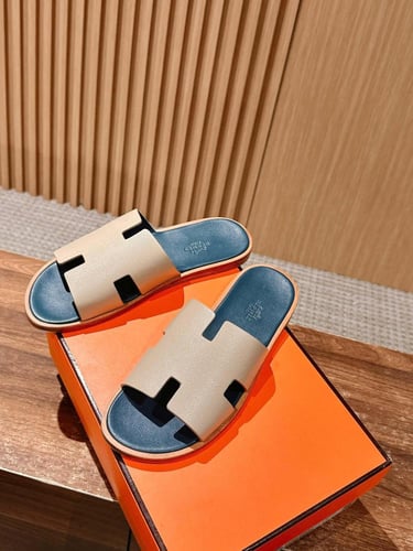 ايرميز صندل بيج عصري