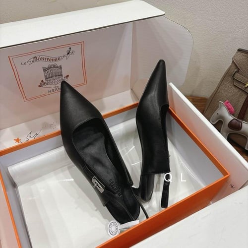 ايرميز كعب عالي أسود فخم