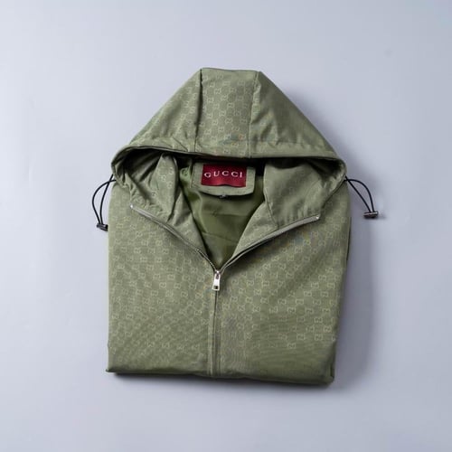 جاكيت غوتشي شبابي