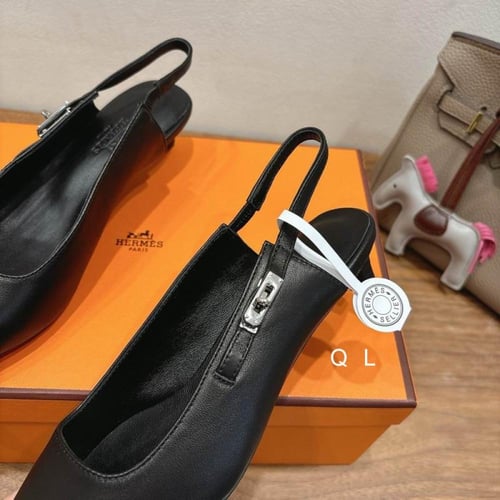 ايرميز كعب عالي أسود فخم