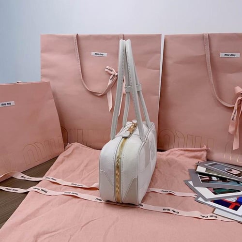 شنطة ميو ميو بيج راقية