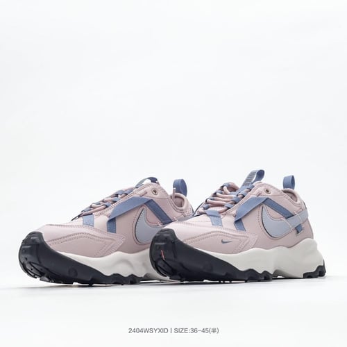 نايكي تي سي وردي