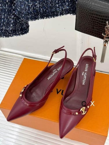 لويس فيتون كعب عالي عنابي