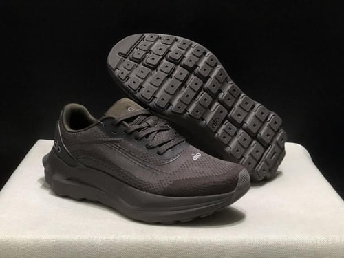 سنيكر ألو يوقا بني