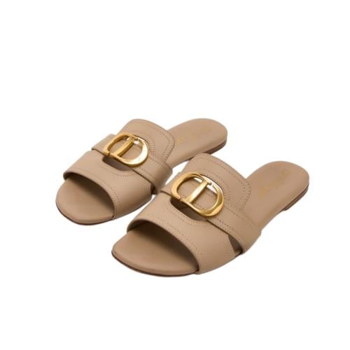 ديور صندل بيج أنيق