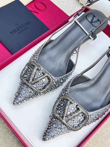 فالينتينو كعب عالي ميتاليك