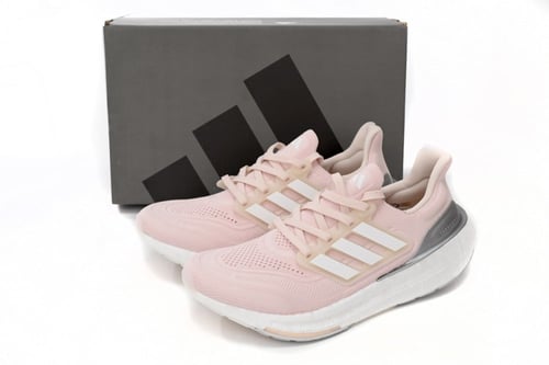 اديداس اولترا بوست وردي