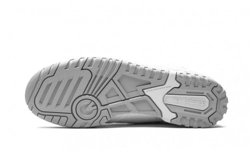 نيو بالانس 550 أبيض