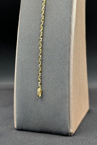 اسوارة ذهب صافي ايطالي عيار 18 وزن من 2.5 الى 2.6...