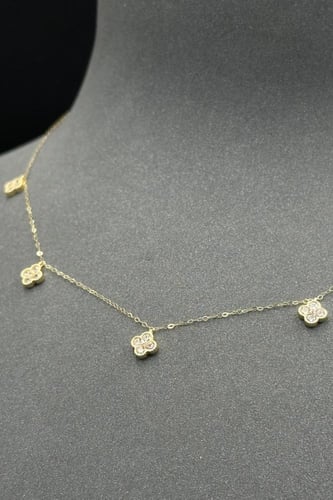 شوكر وردة ذهب تصميم الماس عيار 18 وزن 1.5 جرام