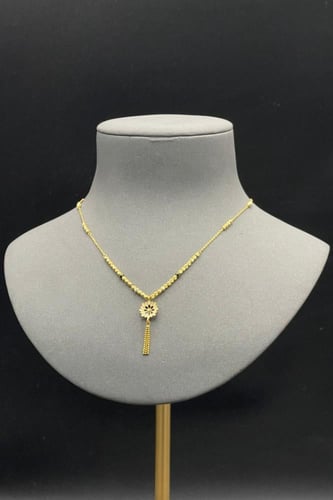 عقد زهرة ذهب تصميم هندي عيار 21 وزن 6.5 جرام