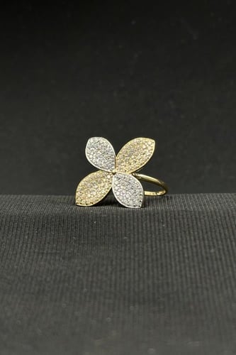 اسوارة مع خاتم وردة ذهب تصميم الماس عيار 18 وزن 16...