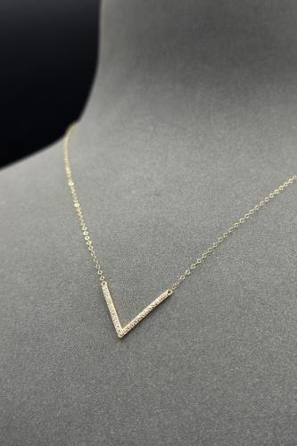 عقد V ذهب تصميم الماس عيار 18 وزن من 0.5 الى 0.6 ج...