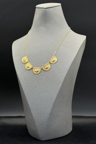 سلسال شوكر ذهب عيار 21 براشي بحريني وزن من 4.9 الى...