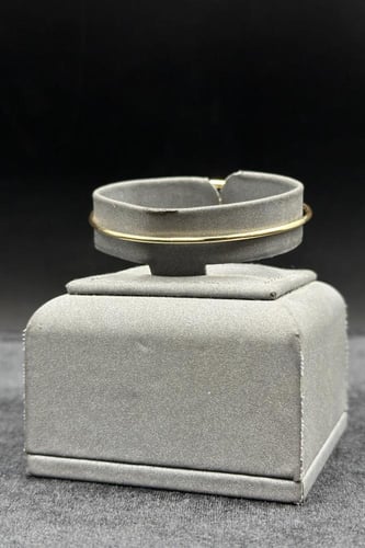 اسوارة جنزير ذهب صافي عيار 18 وزن من 3.4 الى 3.5 ج...