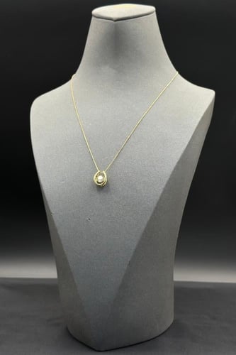 عقد الماس وزن الذهب : 2.43 جرام وزن الألماس : 1.0...