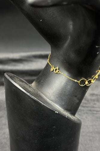 كف ذهب عيار 21 بتصميم خاتم ودوائر وزن من 4.9 الى 5...