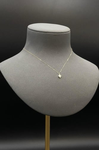 عقد معين ذهب مع صدف ابيض