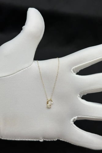 سلسال ذهب ناعم عيار 18 وردة بتصميم الماس وزن 0.6 ج...