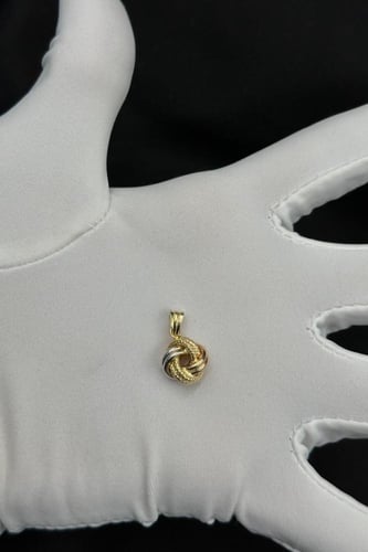 تعليقة مكرونة ذهب صافي ملون عيار 18 وزن 1 جرام