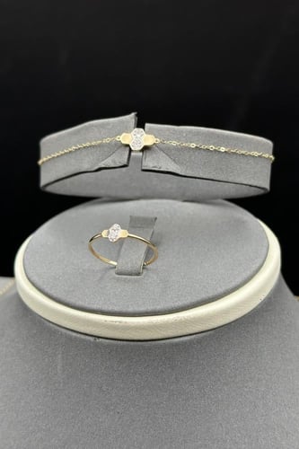 طقم خلية ذهب تصميم الماس عيار 18 وزن 7.1 جرام