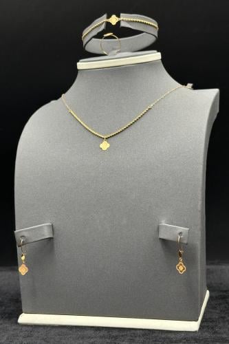 طقم مجدول مع وردة ذهب صافي عيار 21 وزن من 2.1 الى...