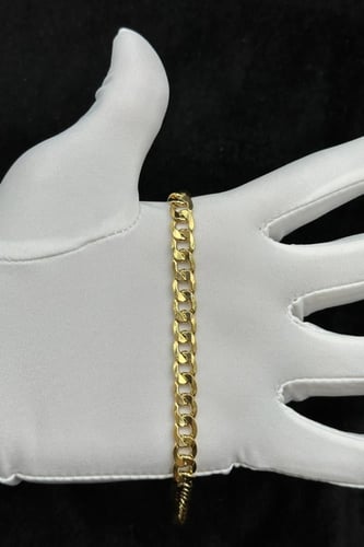 اسوارة جنزير ذهب صافي عيار 18 وزن من 6.5 الى 6.6 ج...