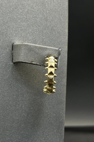 طقم ذهب صافي عيار 18 وزن 26.9 جرام