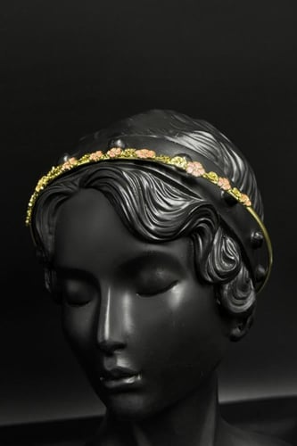 طوق ورد الطائف ذهب ايطالي عيار 18 وزن 24.5 جرام