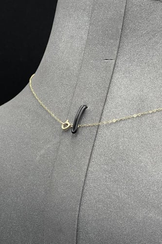 عقد على شكل مستطيل ذهب تصميم الماس عيار 18 وزن من...