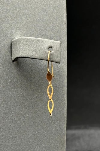 طقم ذهب صافي عيار 21 وزن من 2.6 الى 2.8 جرام