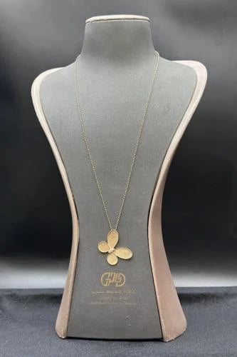 Butterfly Gold necklace 18k with an attractive design 6.3 g