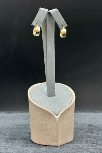 حلق دائري ذهب صافي ايطالي عيار 18 وزن 2.1 جرام