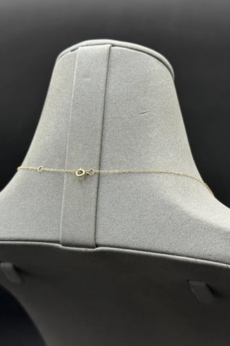 سلسال ذهب عيار 18 V بتصميم الماس وزن من 0.7 الى 0....