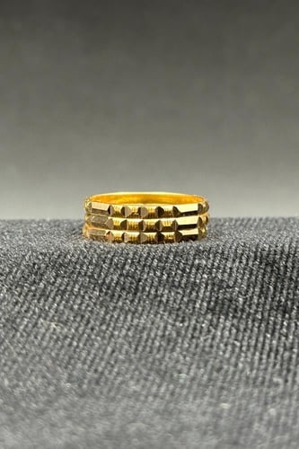 دبلة مرامي ذهب صافي عيار 21 وزن من 4.1 الى 4.6 جرا...