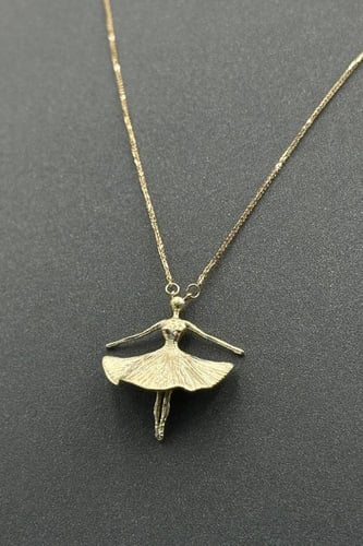 عقد الباليه ذهب صافي عيار 18 وزن من 3 الى 3.1 جرام