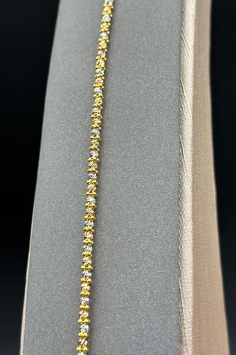 اسوارة كور ليزر ذهب صافي عيار 21 وزن من 5.3 الى 5....