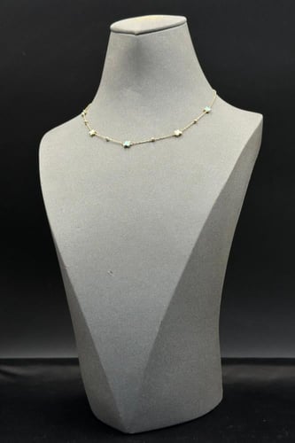 عقد اطفال فراشة ذهب مع صدف ملون عيار 18 وزن 3.1 جر...