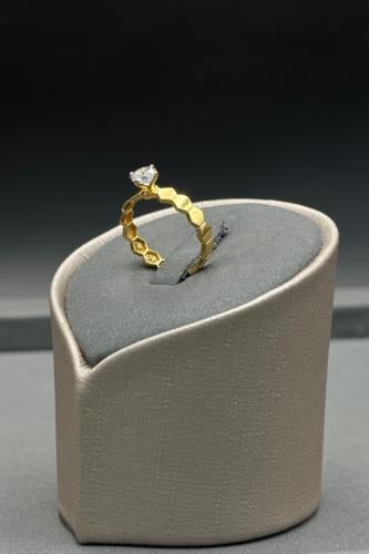 دبلة الخلية مع فص سوليتير ذهب تصميم الماس عيار 18...