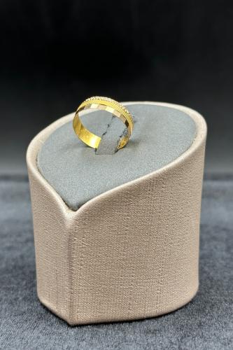 دبلة ذهب صافي عيار 21 وزن من 1.4 الى 1.5 جرام