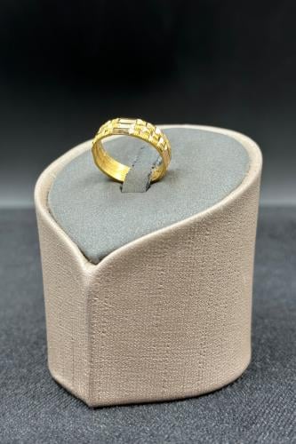 دبلة مرامي ذهب صافي عيار 21 وزن من 4.1 الى 4.6 جرا...