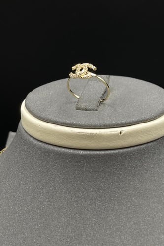 طقم اطفال C ذهب تصميم الماس عيار 18 وزن 1.5 جرام