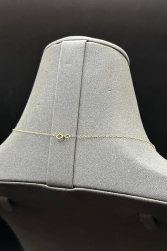 سلسال ذهب دائري عيار 18 مفرغ بتصميم الماس وزن من 0...