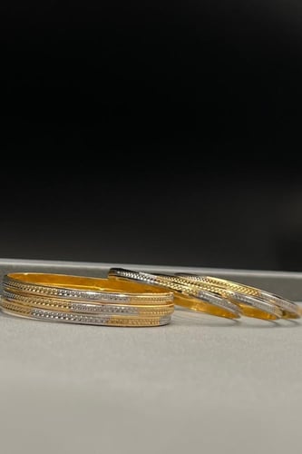 بناجر اطفال ملونه ذهب صافي عيار 21